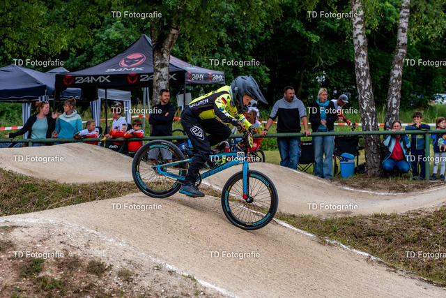 BayBMX2026-05148 | Fotogalerie von Thomas Dettweiler mit Eventbildern und lizenzfreien Fotos. Perfekt als Wandbild, für Büro, Website oder private Nutzung. - Realisiert mit Pictrs.com