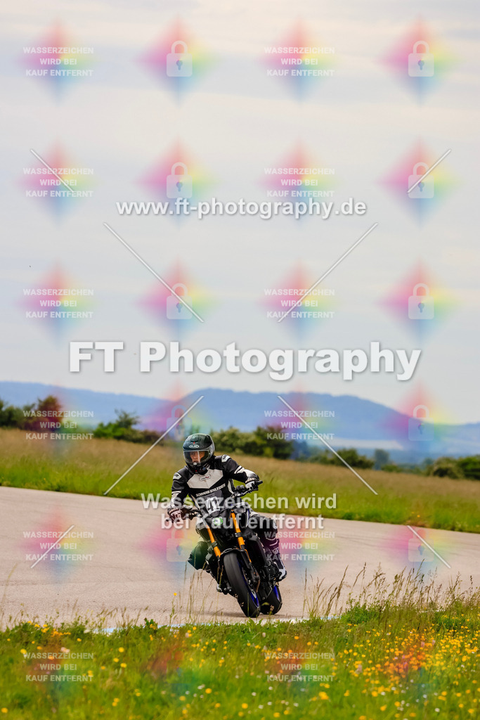 MotoTeam-2870 | Hier findet Ihr Bilder von Touristenfahrten auf der Nürburgring Nordschleife oder von anderen Veranstaltungen die ich besucht habe. Viel Spass beim Durch Schauen 