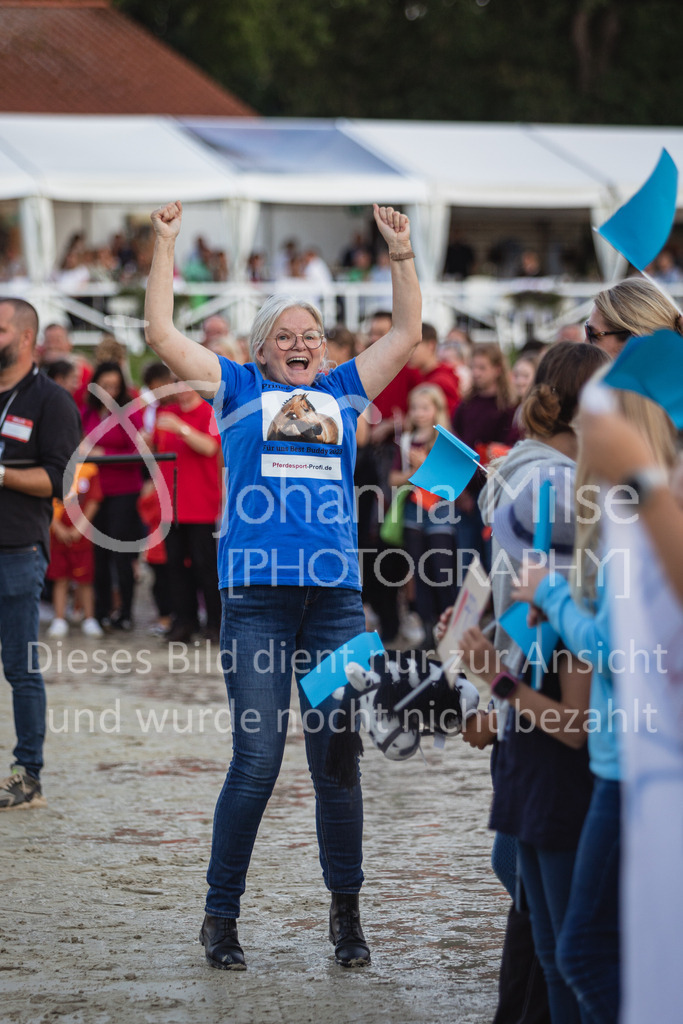 230728_BHO_Showprogramm-614 | Deine schönsten Turniermomente als professionelle Fotos! Entdecke hochwertige Pferdesport-Fotografie im Online-Shop. Jetzt Fotos finden & bestellen!