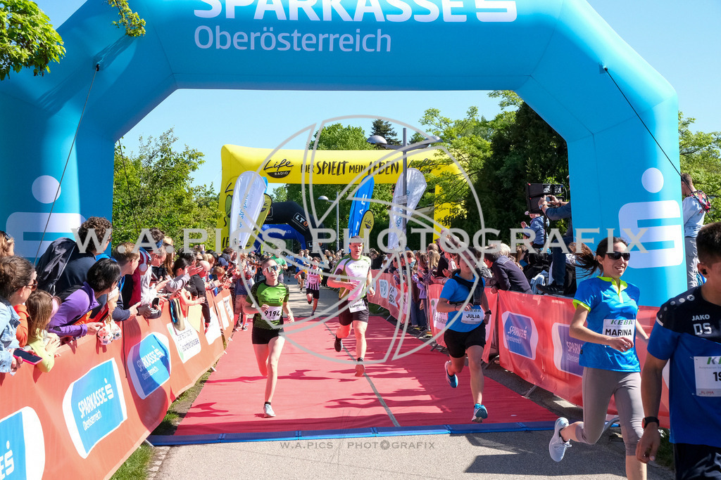 ..... | LINZ,AUSTRIA,27.April 24, Int. 3 Brückenlauf Linz  , Image shows: Photo: WAPICS / Michael ring