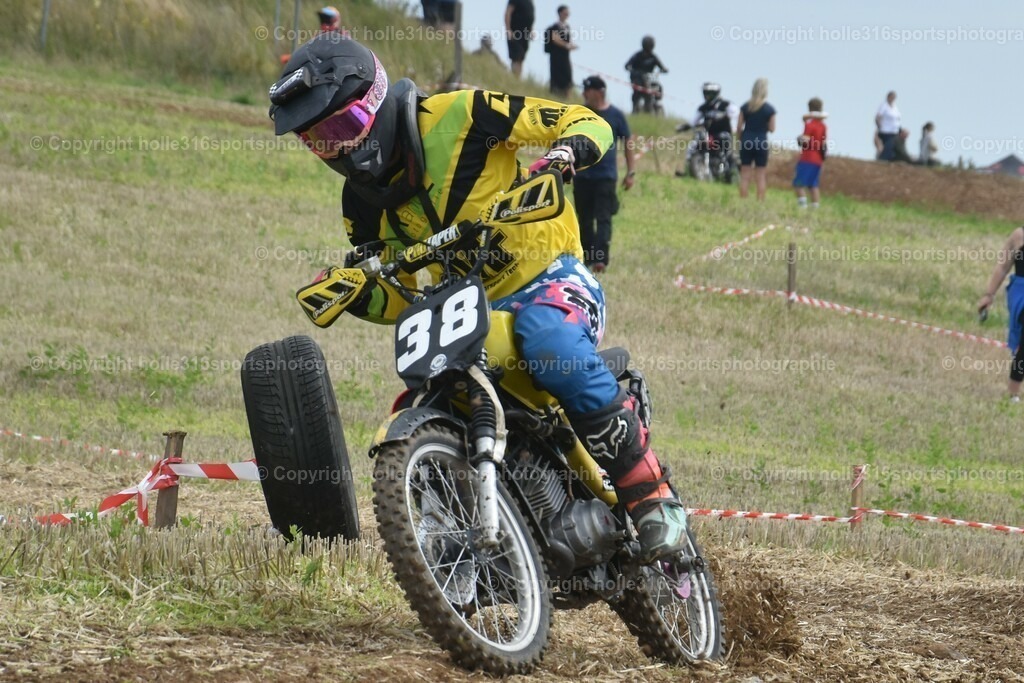 DSC_0856 (2) | Sportfotografie , Motorsport, Motoross, Reitsport, Mointainbike, Enduro,
Landschaft , Outdoor, Eventfotografie, Landschaft, Bilder online bestellen - Realisiert mit Pictrs.com