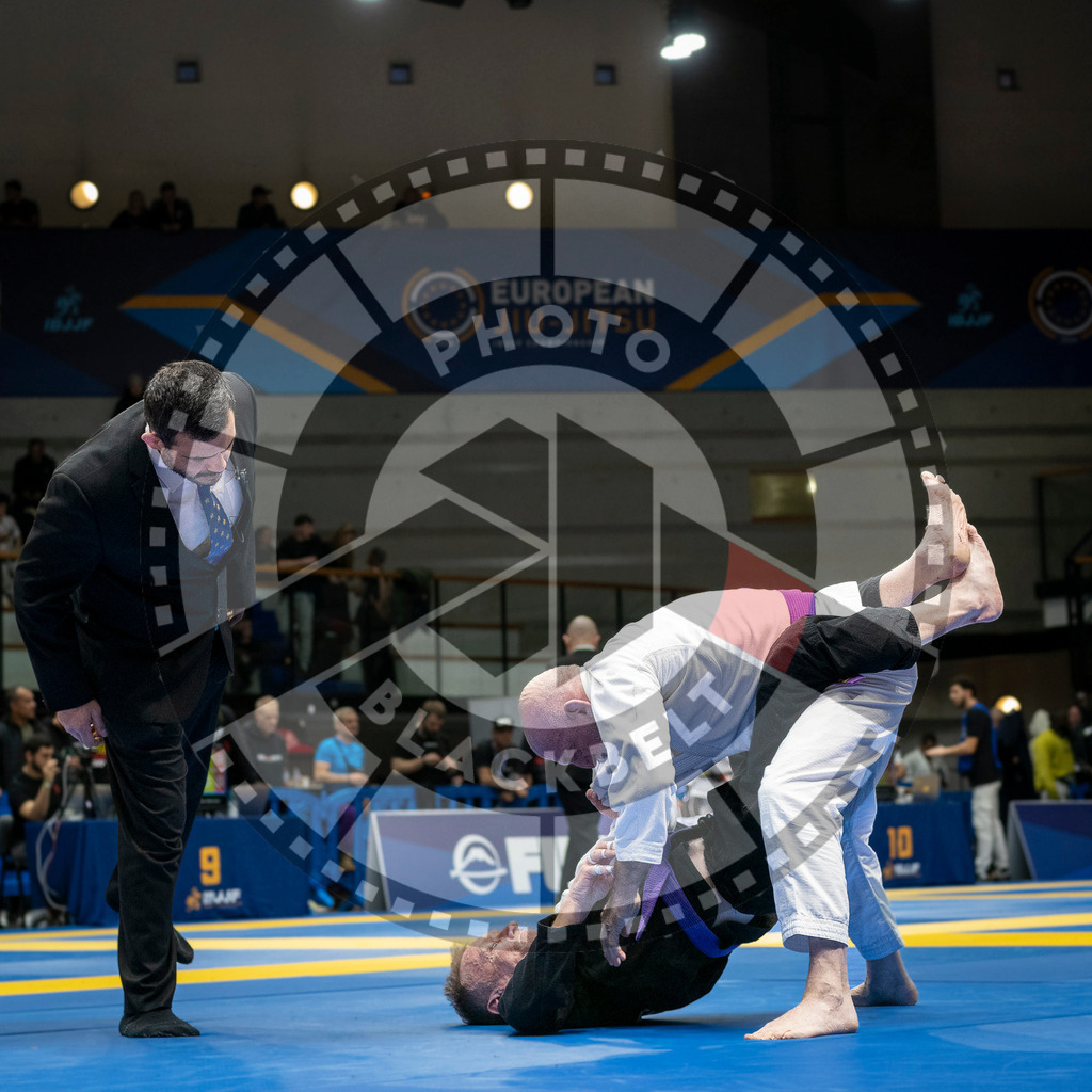 20240125PBB02700 | Fighters compete during the sixth day of the Brazilian Jiu-jitsu European Championship of the IBJJF in Paris, France, on January 25, 2024.