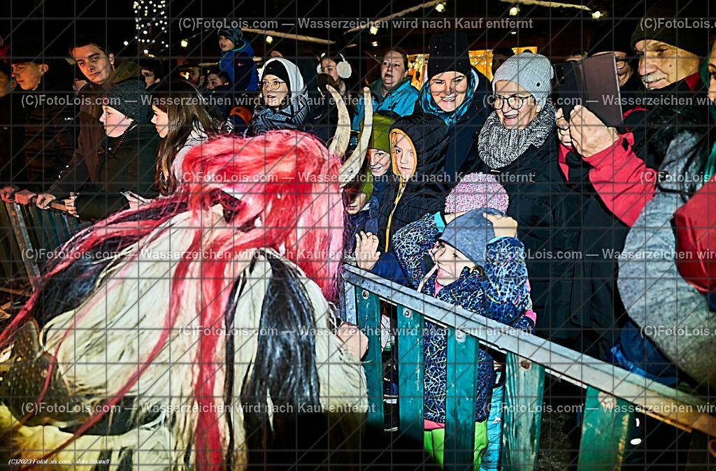 ALP5205_WIESELBURGER ADVENT_Perchtenlauf | (C)FotoLois.com, Alois Spandl, WIESELBURGER ADVENT, Perchtenlauf, So 10. Dez. 2023.
