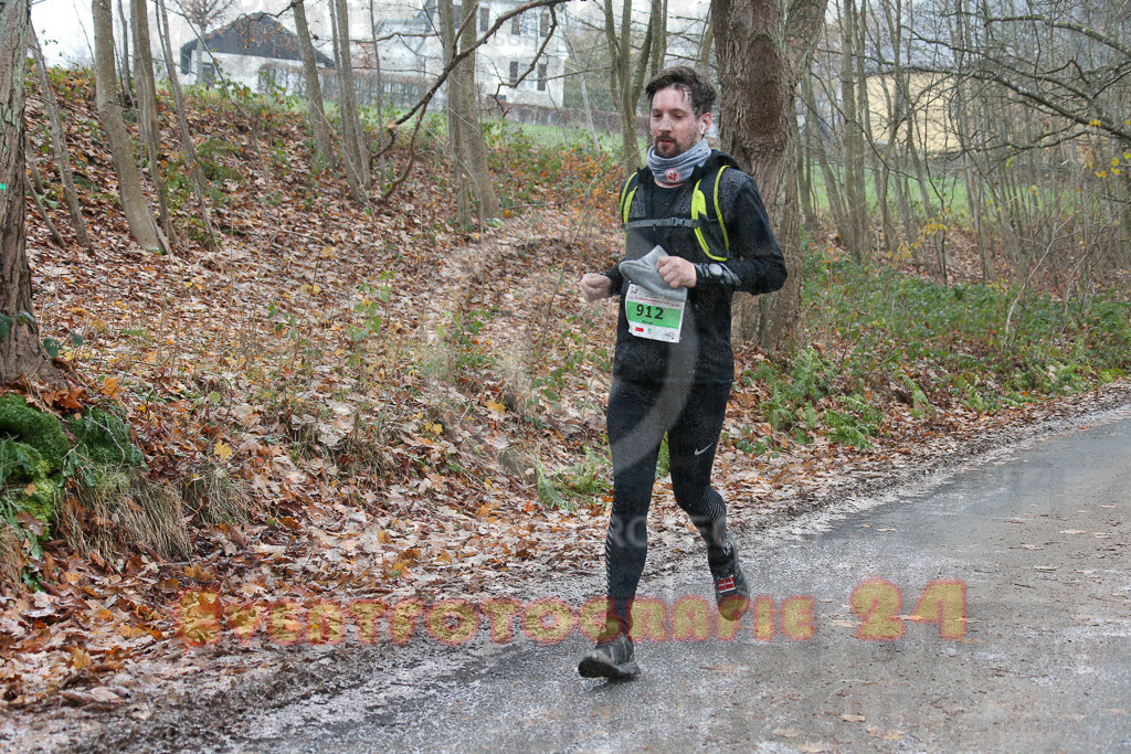 221211_0948_EX1_4916 | Sportfotografie im Rhein-Sieg Kreis, Köln, Bonn, NRW, Rheinland Pfalz, Hessen, etc. Unser Tätigkeitsfeld umfasst den Laufsport vom Volkslauf über den Marathon, Duathlon, Triathon bis zum Ultralauf wie Kölnpfad Ultra oder Schindertrail.