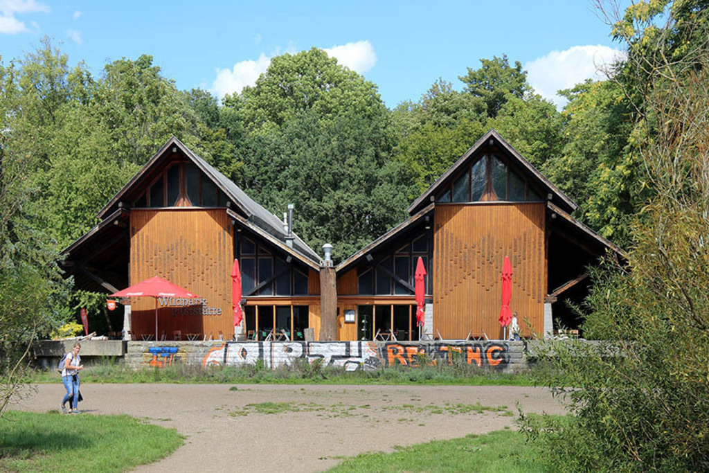 Foto: Leipzig - Wildpark Leipzig | Das Team hinter BILDLEXIKON LEIPZIG bündelt historische wie aktuelle Informationen über die Stadt Leipzig in Text und Bild auf einer Plattform und stellt diese der interessierten Öffentlichkeit zur Verfügung.