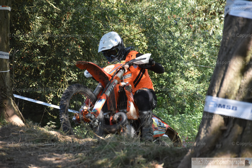 DSC_0076 | Sportfotografie , Motorsport, Motoross, Reitsport, Mointainbike, Enduro,
Landschaft , Outdoor, Eventfotografie, Landschaft, Bilder online bestellen - Realisiert mit Pictrs.com