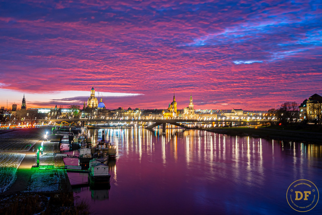 _1DS6986-2 | Geschenke, Wandbilder und Accessoires mit Motiven aus Dresden und anderen schönen Orten zur Verschönerung Deines zu Hauses und zum verschenken gewünscht? Wähle Deine Lieblingsbild auf dem Produkt Deiner Wahl. 