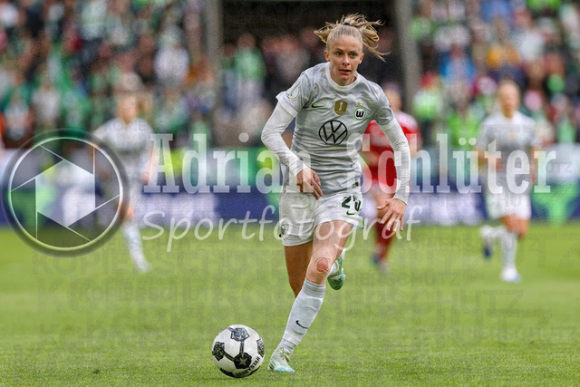 14.05.2026, GER, Fussball, Frauen, DFB-Pokal, Finale, Saison 2025/2026, VfL Wolfsburg - FC Bayern München | Vivien Endemann (Wolfsburg) in Aktion am Ball, Einzelaktion