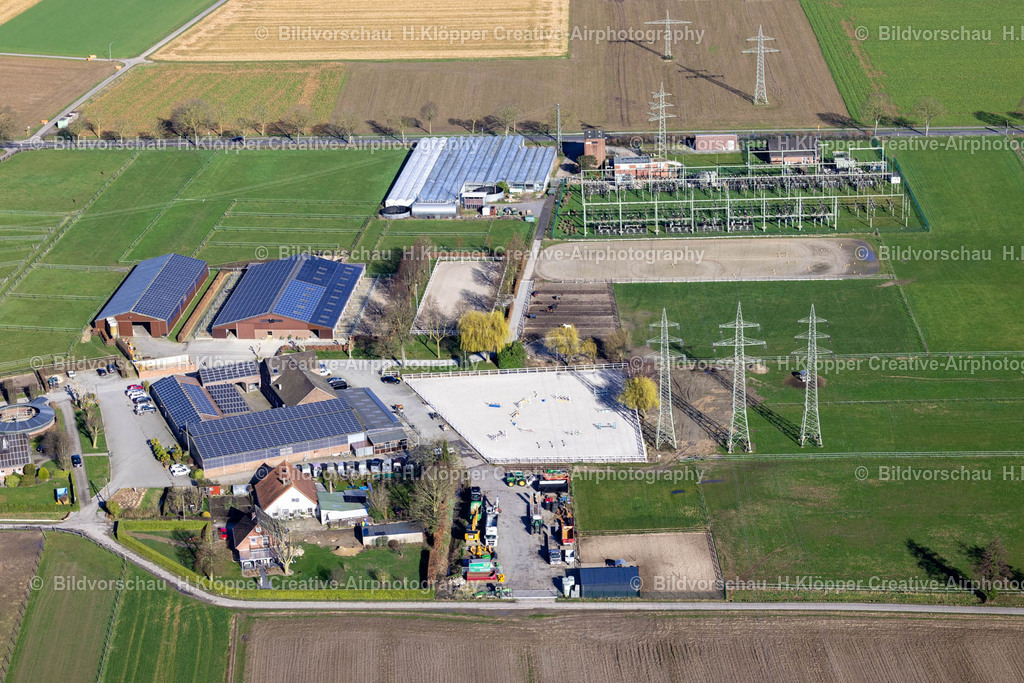 Luftbilder Grefrath-9755 | Luftbildfotografie Gelände des Umspannwerkes zur Spannungs- Wandlung und elektrischen Strom- Versorgung an der Hinsbecker Straße in Grefrath im Bundesland Nordrhein-Westfalen, Deutschland - Realisiert mit Pictrs.com