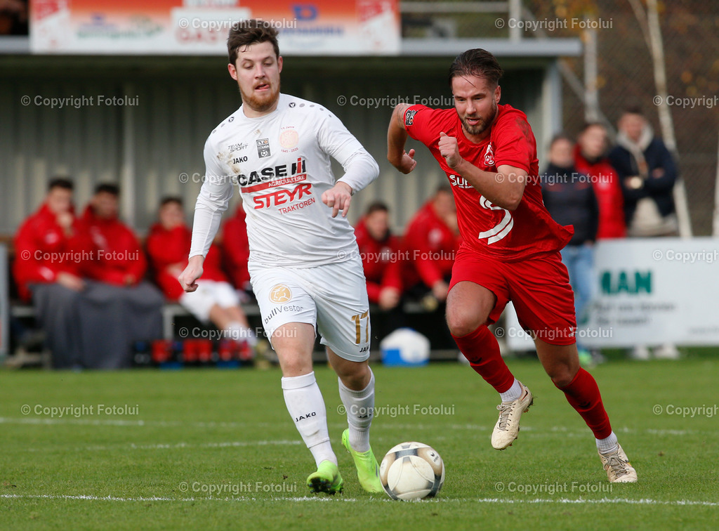 A_LUI_05112022_28 | SPORT FUSSBALL LT1 OOE LIGA ASKOE OEDT-ASK CARE IH STEYR ST.VALENTIN 05.11.2022 IM BILD:SIMON ABRAHAM  (OEDT) UND MARCEL POINTNER (ASK ST.VALENTIN) FOTO:FOTOLUI
