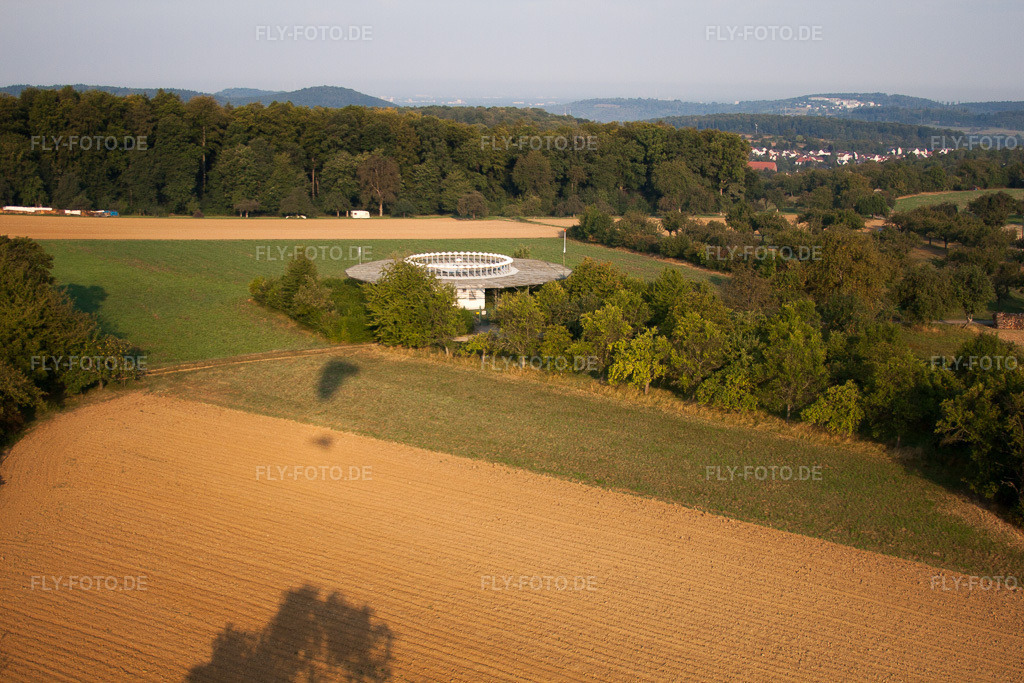Luftbild: Funkfeuer KRH VOR Karlsruhe im Ortsteil Wöschbach in Pfinztal im Bundesland Baden-Württemberg in Deutschland. Foto: IMG_52844.jpg vom 05.09.2012 durch Werner Riehm/FLY-FOTO.de