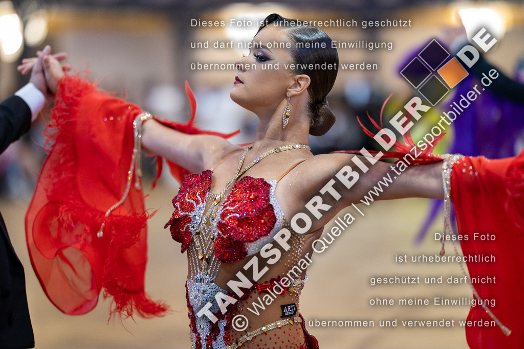 20230812-10309 | Hier finden Sie Tanz Bilder vom Latein und Standard Formationen tanzen. Sportbilder vom Tanzsport. Schöne Fotos und von Weltmeisterschaft, Europameisterschaft, Bundesliga, Regionalliga, Oberliga und Landesliga sowie von GOC Stuttgart, DanceComp, WM Bremen