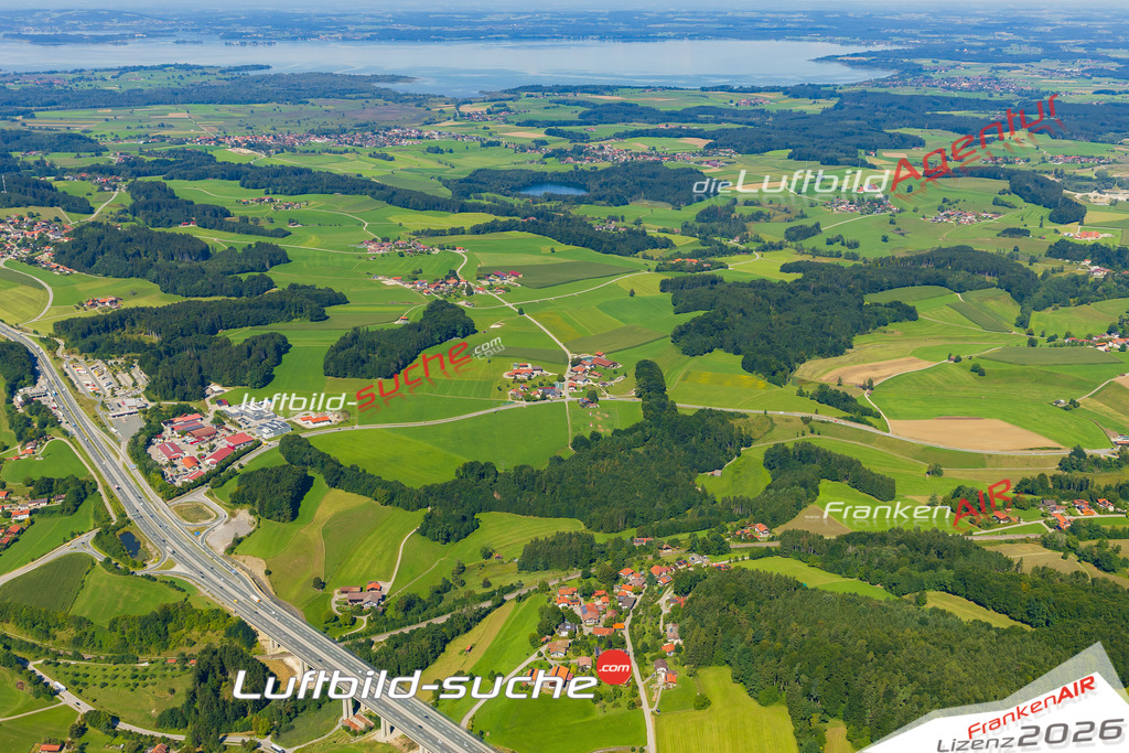Luftbild Vs Google Maps  Hasperting  Vachendorf -Das Luftbild wurde 2025 vom UL-Flugzeug heraus erstellt ( keine Drohne ) - Hochauflösende Luftaufnahme -Nicht vergleichbar mit Google Maps oder Satelittenbilder- Die Geschenkidee !Mit Lizenz und Bildrechte bestellbar