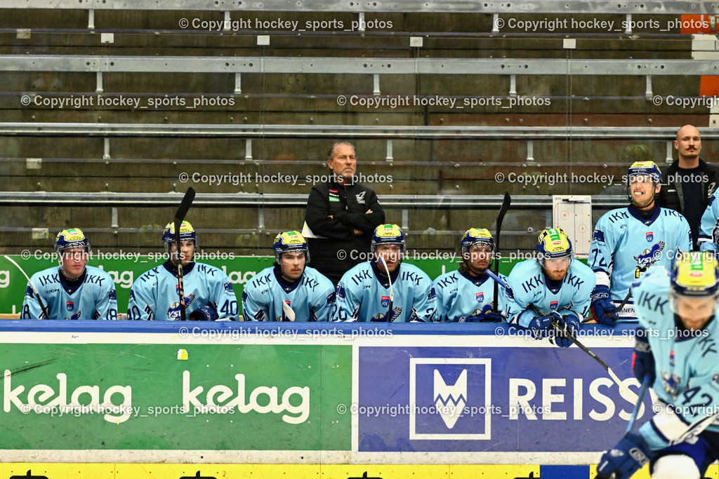 EC iDM Wärmepumpen VSV vs. KHL Sisak | Spielerbank EC VSV, Tray Tuomie Headcoach EC VSV, Nico Steinwender Physiotherapist EC VSV, Baustelle, EC iDM Wärmepumpen VSV vs. KHL Sisak, EC iDM Wärmepumpen VSV vs. KHL Sisak am 02.09.2025 in Villach (Stadthalle Villach), Austria, (Photo by Bernd Stefan)