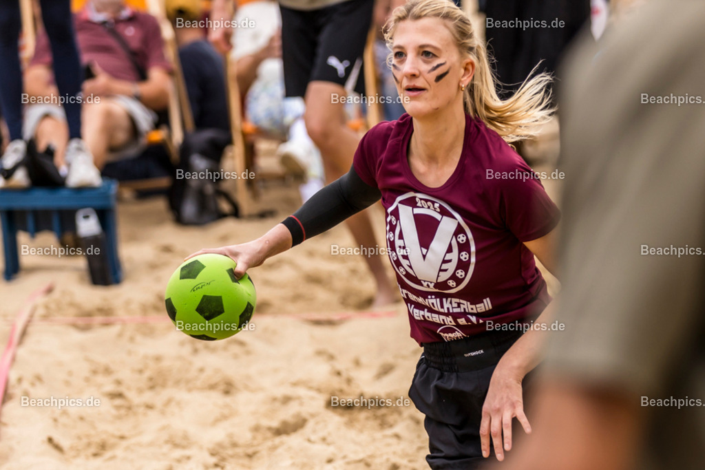 2025-200083825-Strandvölkerball-WM |  24.08.2025; Berlin Foto: Gerold Rebsch - www.beachpics.de