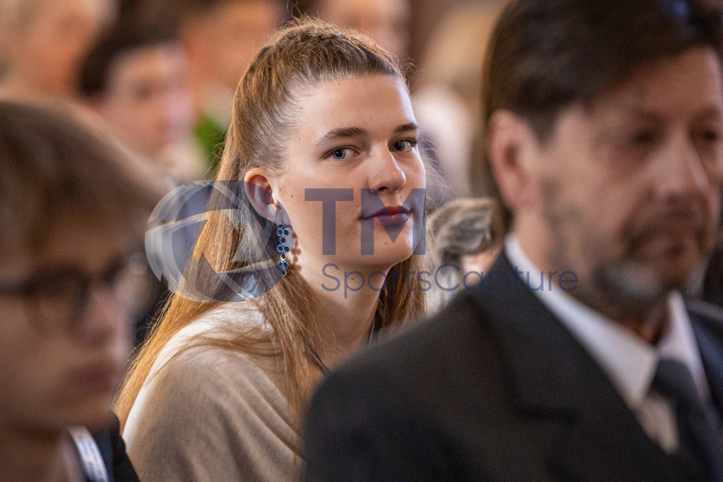 RR5M4728 | Firmung Klagenfurt-Dom 19.05.2024 8 Uhr