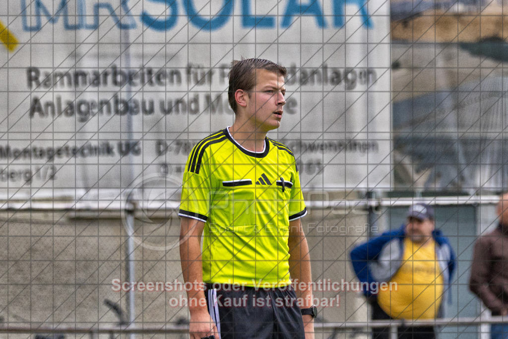 20261011_154238_0224-Bearbeitet_(c)_by_PhotoPeet | #,KSG Eislingen (grün) vs. 1.FC Donzdorf (rot), Fußball, Bezirksliga - Bezirk Neckar/Fils, 07. Spieltag, Saison 2026/2027, Rasensportplatz, Albstraße 69, 73054 Eislingen, 11.10.2026 - 15:00 Uhr,Foto: PhotoPeet / Sport- &amp; Eventfotografie / Peter Harich