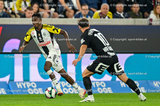 AUT, Admiral Bundesliga, LASK Linz vs SK Sturm Graz | 01.08.2025, Raiffeisen Arena Linz, AUT, Admiral Bundesliga, LASK Linz vs SK Sturm Graz, im Bild Moses Usor (LASK) vs Otari Kiteishvili (Sturm Graz)