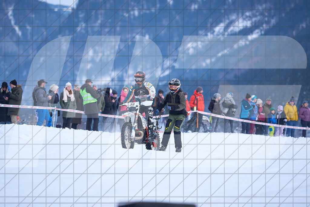 11. Holzknecht Skijöring | Skijöring am 24.01.2026: 11. Holzknecht Skijöring in Gosau am Dachstein, Oberösterreich, ÖsterreichFoto: © 2026 Martin Bihounek | mb-creative.eu