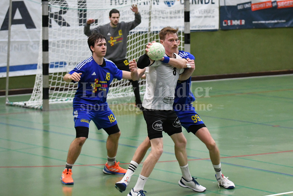 SSG Metten : SC Freising | Emanuel Pirzer (SSG Metten #18) - Realisiert mit Pictrs.com