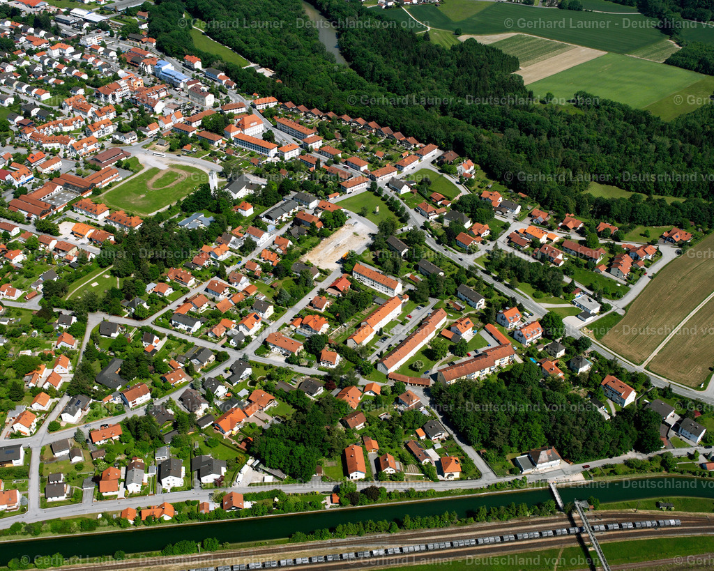 2600860 | GARCHING AN DER ALZ 09.06.2006 Stadtansicht des Innenstadtbereiches  in Garching an der Alz im Bundesland Bayern, Deutschland // City view on down town  in Garching an der Alz in the state Bavaria, Germany Foto: Gerhard Launer