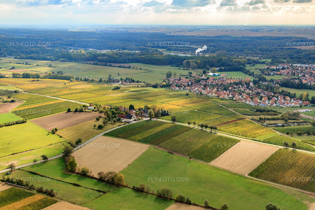 Aerial view: View of the town from the northwest in the district Altenstadt in Wissembourg in the state Bas-Rhin, France.Photo: IMG_22478.jpg taken on 10/15/2009 by Werner Riehm/FLY-FOTO.comResolution of the original: 4511 x 3008 px