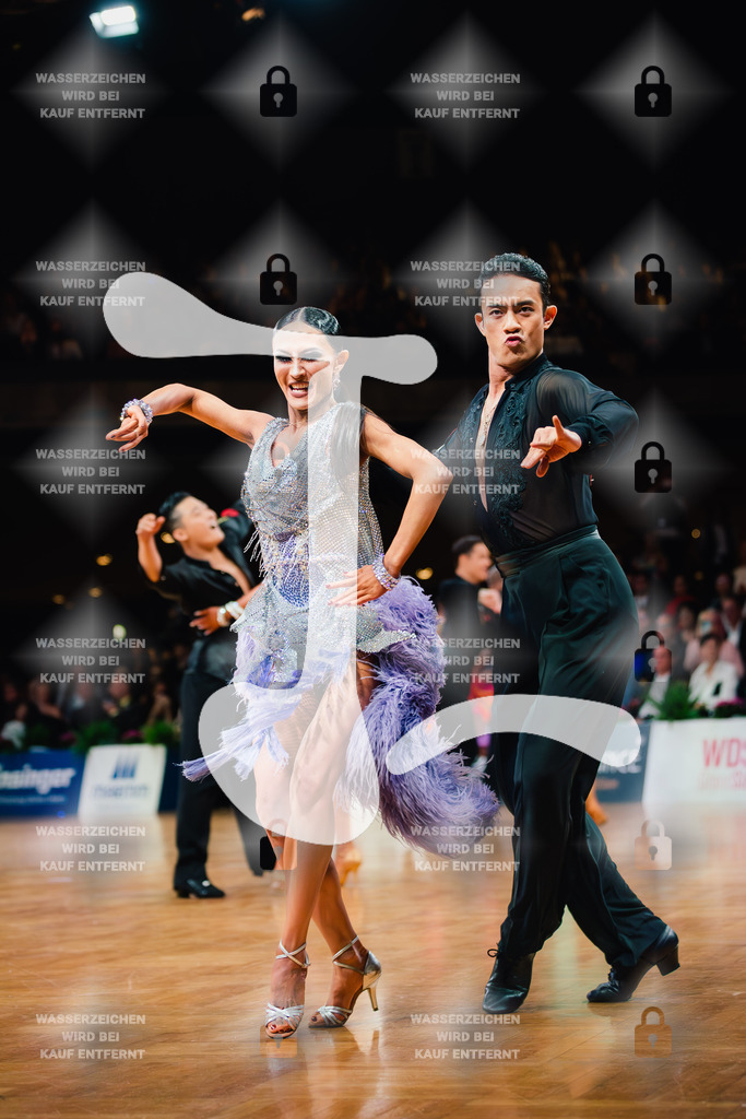 GOC 2025 - WDSF GrandSlam Latin 2nd (87) Yan Bangbang _ Du Yujun (China)-2025-08-23-5336 | Webshop for digital downloads and prints of dance sport, event & show photographer Julian Link - Realisiert mit Pictrs.com