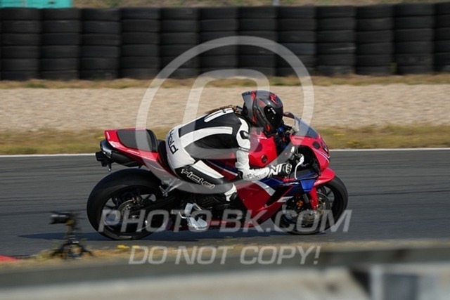 2024_09_07_PBK_31451 | Sportfotografie; SlowMotion; Video; Rennstrecke; Hafeneger; Speer; Racing; RSE; BMW; CBO; Trackday; Motorsportarena; Hockenheimring; Brno; Most; Barcelona; Valencia