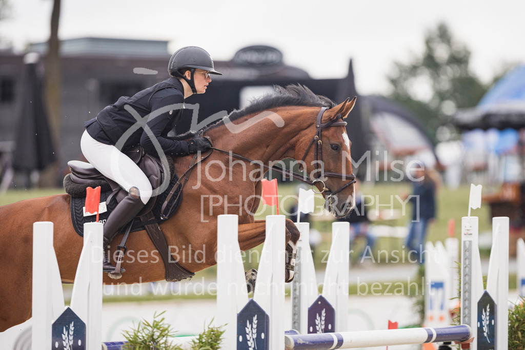 250711_BHO_L-SprmstAnf-1-240 | Deine schönsten Turniermomente als professionelle Fotos! Entdecke hochwertige Pferdesport-Fotografie im Online-Shop. Jetzt Fotos finden & bestellen!