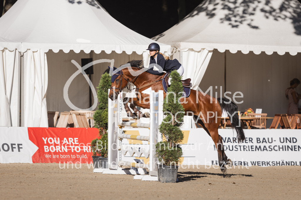 230908_OWLCh_AmateurS-134 | Deine schönsten Turniermomente als professionelle Fotos! Entdecke hochwertige Pferdesport-Fotografie im Online-Shop. Jetzt Fotos finden & bestellen!