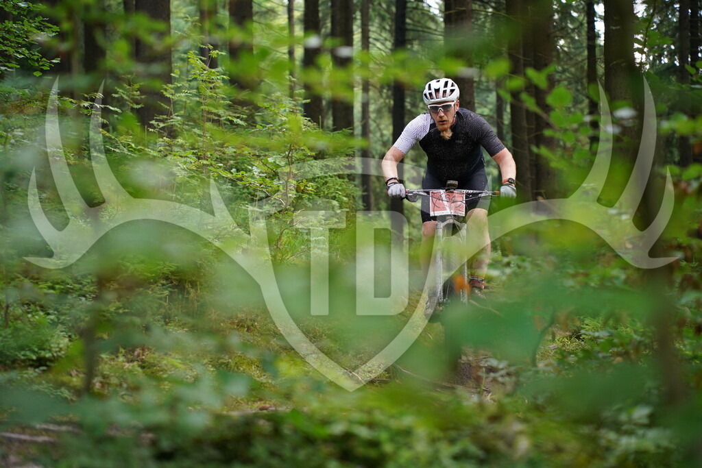 DSC04435 | Fotogalerie der Treibjagd im Dunkelwald - Dein MTB Etappenrennen im Erzgebirge - Realisiert mit Pictrs.com
