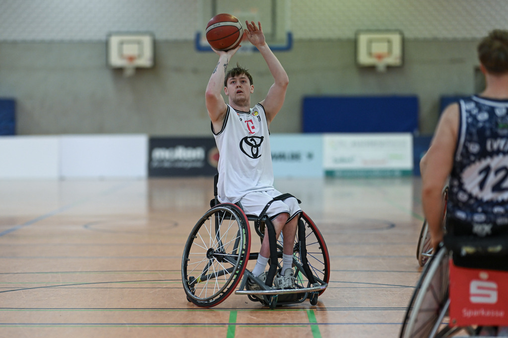 gml_013 | Fotos von Basketballspielen aus dem Raum NRW fotografiert von Gero Mueller-Laschet und Daniel Schaefer - Realisiert mit Pictrs.com