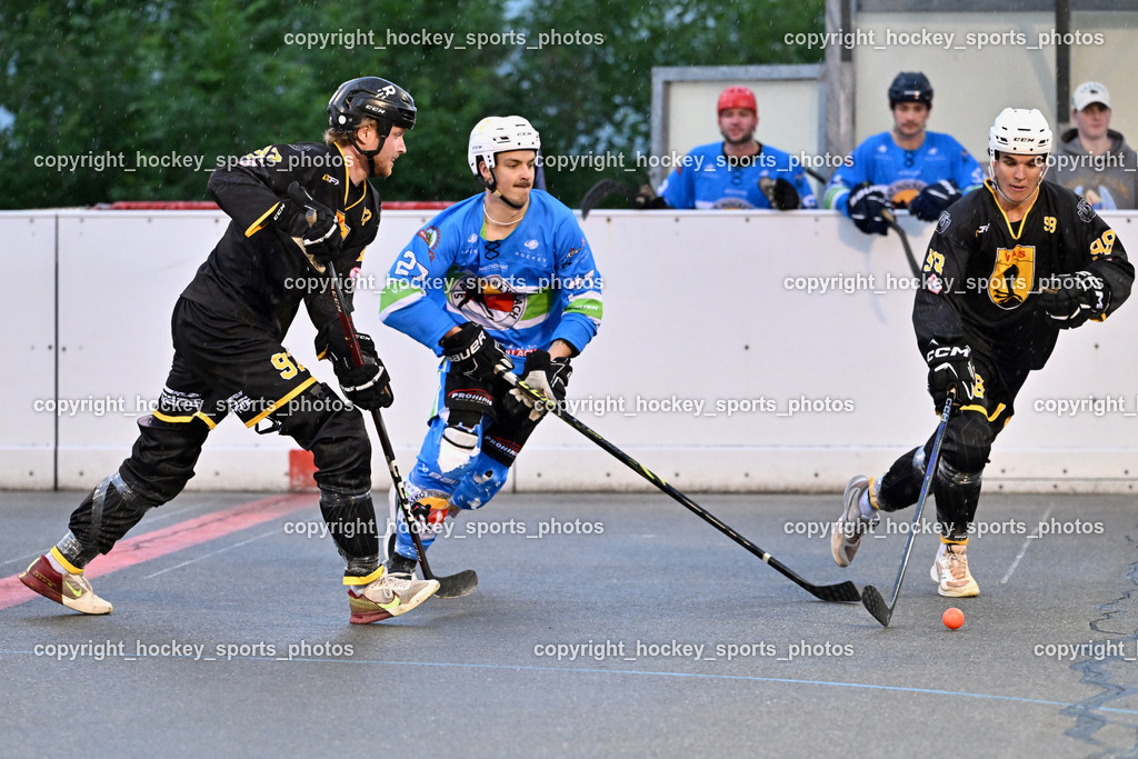 VAS Ballhockey Villach vs. ASKÖ Villach Ballhockey | #97 Pirsch Christoph, #27 Doujak Matthias, #98 Smoliner Tobias, VAS Ballhockey Villach vs. ASKÖ Villach Ballhockey, VAS Ballhockey Villach vs. ASKÖ Villach Ballhockey am 28.05.2025 in Villach (Alpen Arena ), Austria, (Photo by Bernd Stefan)