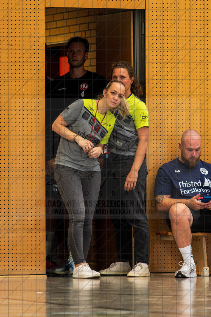 IHC 2026 - HC Hamburg vs. HØJ Elite | ; IHC 2026 - HC Hamburg vs. HØJ Elite am 07.08.2026 in Sporthalle KGS, Schneverdingen - Realisiert mit Pictrs.com