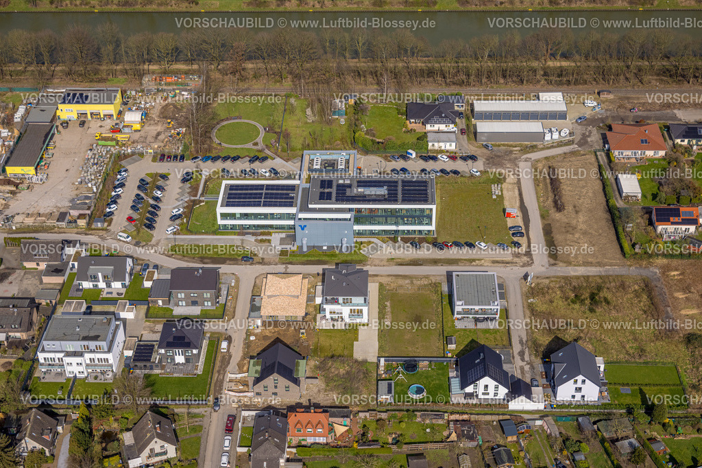 Voerde240309771 | Luftbild, Neubau VORUM - Verwaltung Volksbank Rhein Lippe Gebäude mit Solardach, Raiffeisenstraße, Friedrichsfeld, Voerde, Nordrhein-Westfalen, Deutschland