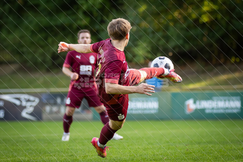 20250928_Picselweb-Fotografie_1R3_2636 | Spielszenen aus dem Spiel VfL Güldenstern Stade - Rotenburger SV. Ergebnis 0:3 - Realisiert mit Pictrs.com