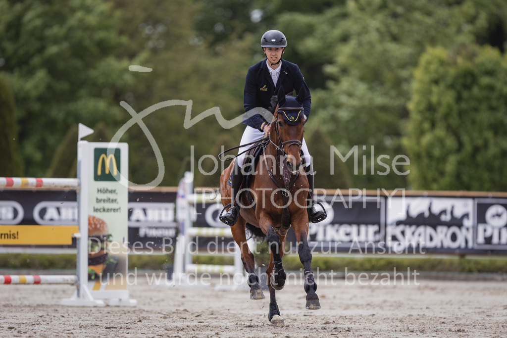 230520_MayDays_Zeit-S-255 | Deine schönsten Turniermomente als professionelle Fotos! Entdecke hochwertige Pferdesport-Fotografie im Online-Shop. Jetzt Fotos finden & bestellen!