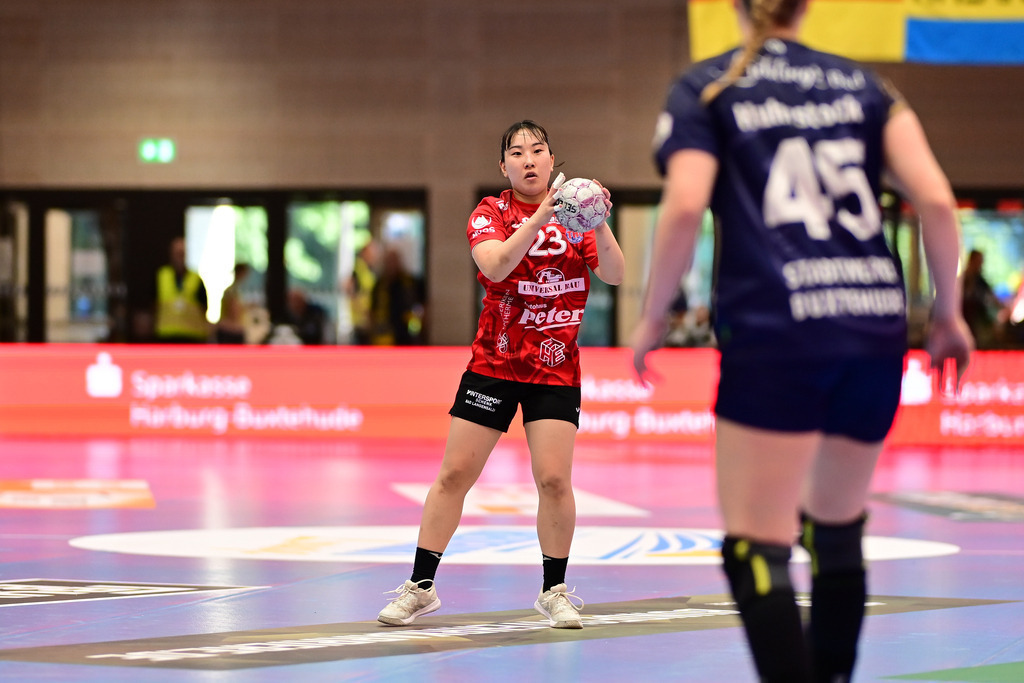 Handball I Frauen I Saison 2025-2026 I 1. HBF I 2. Spieltag I Buxtehuder SV - Thüringer SV | Der Sportfotograf. - Realisiert mit Pictrs.com