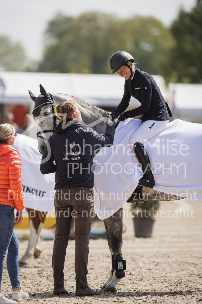 230518_MayDays_SprPf-A-123 | Deine schönsten Turniermomente als professionelle Fotos! Entdecke hochwertige Pferdesport-Fotografie im Online-Shop. Jetzt Fotos finden & bestellen!