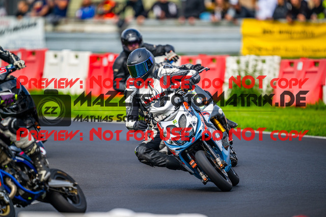 MaZZes_FotoMatrix_230827_2993 | K7