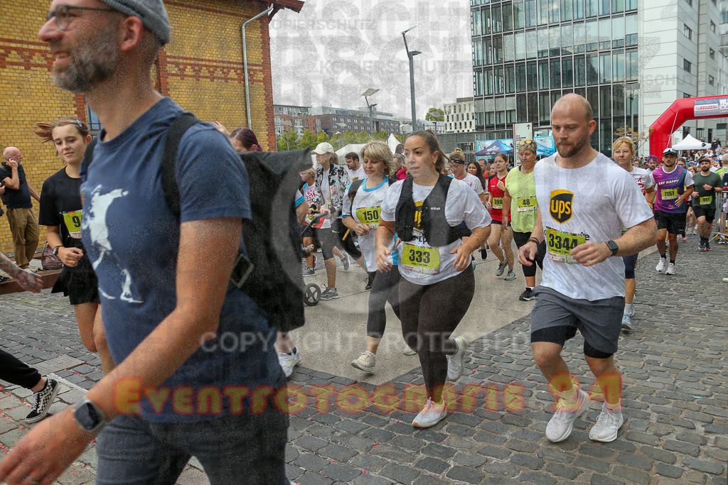 250920_1302_EX1_3883 | Sportfotografie im Rhein-Sieg Kreis, Köln, Bonn, NRW, Rheinland Pfalz, Hessen, etc. Unser Tätigkeitsfeld umfasst den Laufsport vom Volkslauf über den Marathon, Duathlon, Triathon bis zum Ultralauf wie Kölnpfad Ultra oder Schindertrail.
