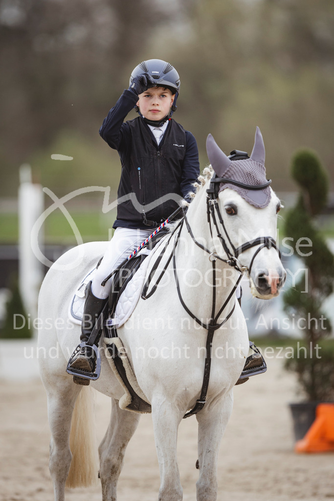 240330_Fruehlingsfest_Stil-A2-1-674 | Deine schönsten Turniermomente als professionelle Fotos! Entdecke hochwertige Pferdesport-Fotografie im Online-Shop. Jetzt Fotos finden & bestellen!