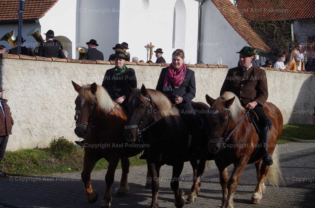 IMGP1401 | fotografiert von Axel PollmannLeonhardi Wallfahrt Benediktbeuern und Murnau, Fronleichnam, Fasching, Landschaft im Loisachtal und Benediktbeuern  - Realisiert mit Pictrs.com