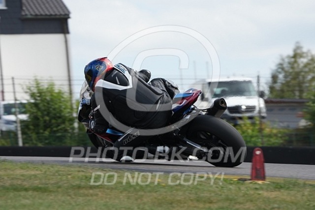 2024_08_26_PBK_12485 | Sportfotografie; SlowMotion; Video; Rennstrecke; Hafeneger; Speer; Racing; RSE; BMW; CBO; Trackday; Motorsportarena; Hockenheimring; Brno; Most; Barcelona; Valencia