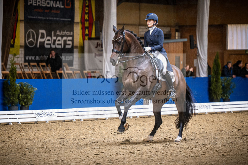 DOS_0211 | Entdecke hochwertige Reitturnierfotos von Foto Oger. Professionell, emotional und authentisch – jetzt Lieblingsmomente im Shop bestellen. - Realisiert mit Pictrs.com