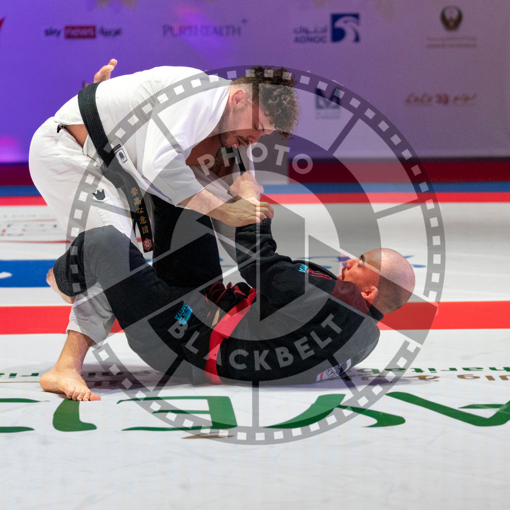 20231109PBB3604 | Fighters compete during the AJP World Professional Championship in the Mubadala Arena in Abu Dhabi, Arab United Emirates, on November 9, 2023.