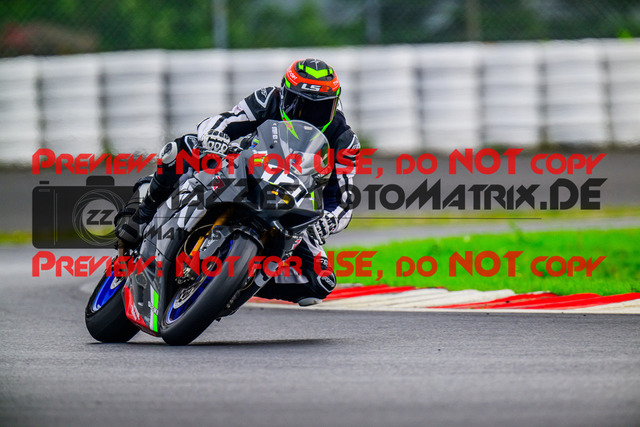 MaZZes_FotoMatrix_240910_6007705_0964 | GELB