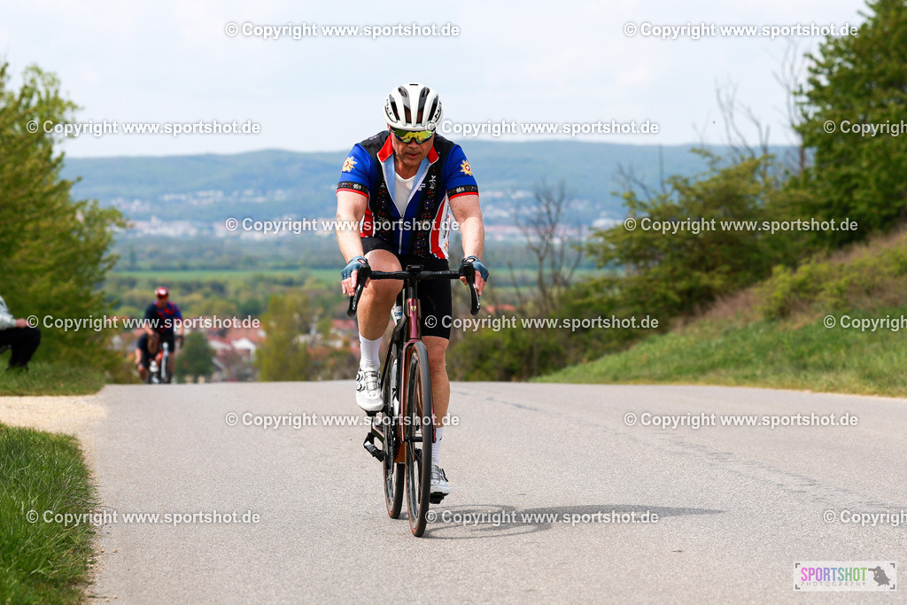 638_AR6_1582 | Neusiedlersee Radmarathon 2026@sportshot_your_pictrs #yourpictures#roadtowm2029 #nrm #neusiedlerseeradmarathon #neusiedlersee #neusiedlerseetourismus #burgenland #mörbisch #nrm26 #burgenlandtourismus #voglundco #poweredbyburgenlandtourismus #radsport #rad #marathon #ucigranfondo #visitburgenland #ucigranfondoworldseries