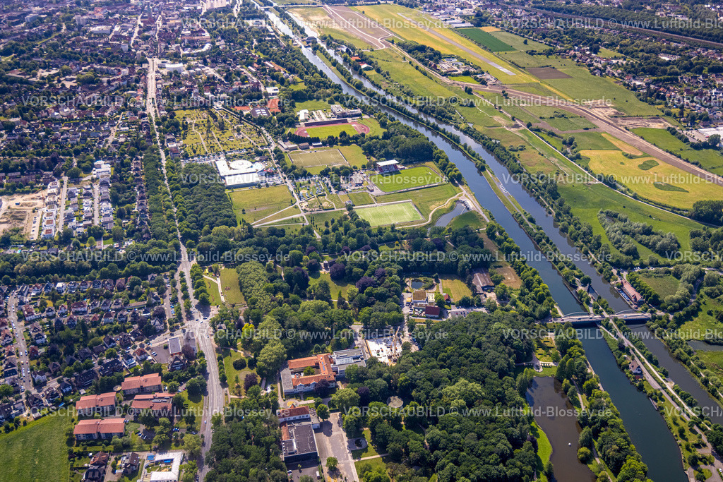 Hamm220504803 | Luftbild, Sportzentrum Ost mit Jahnstadion, Maximare Erlebnistherme Bad Hamm, Ostenfriedhof, Datteln-Hamm-Kanal, Fluss Lippe, Flugplatz, Mitte, Hamm, Ruhrgebiet, Nordrhein-Westfalen, Deutschland