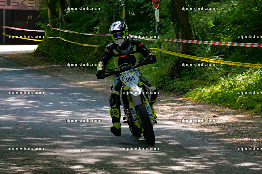 P1036761 | Erleben Sie atemberaubende, hochqualitative Fotos Ihrer Fahrt entlang der malerischen Alpenstraßen. Besuchen Sie alpineshots.com, um professionelle Aufnahmen Ihrer unvergesslichen Reise zu finden und zu kaufen - Realisiert mit Pictrs.com